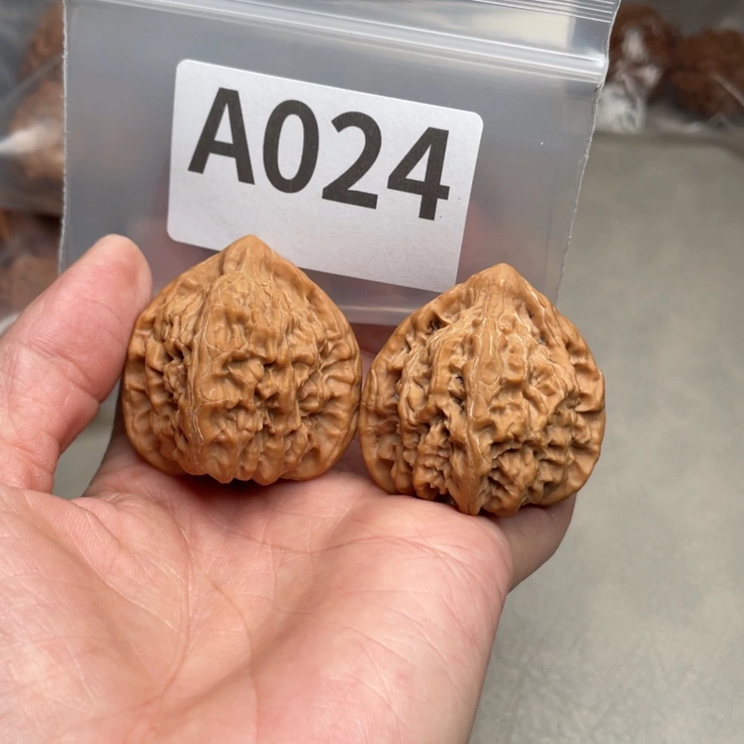 把件文玩核桃火焰马蹄