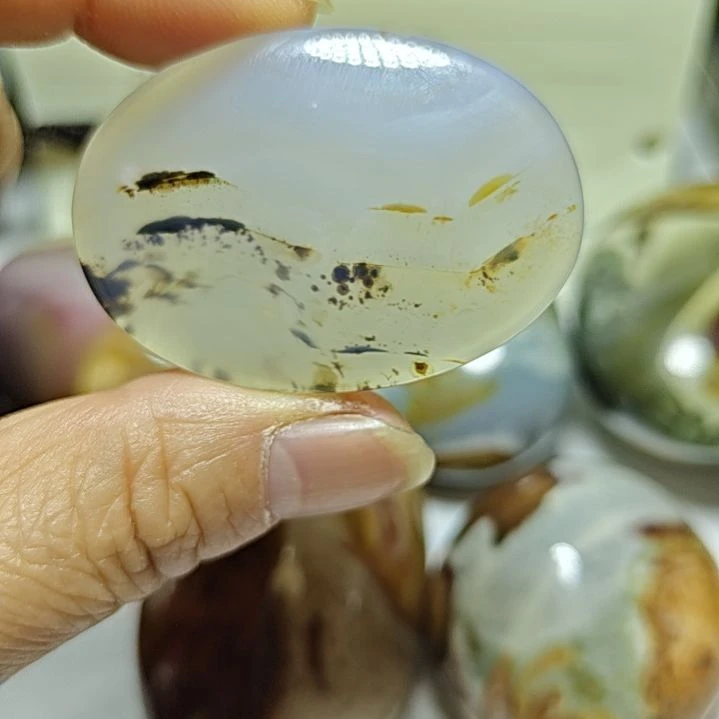 玛瑙/玉髓未镶嵌珠宝奇石