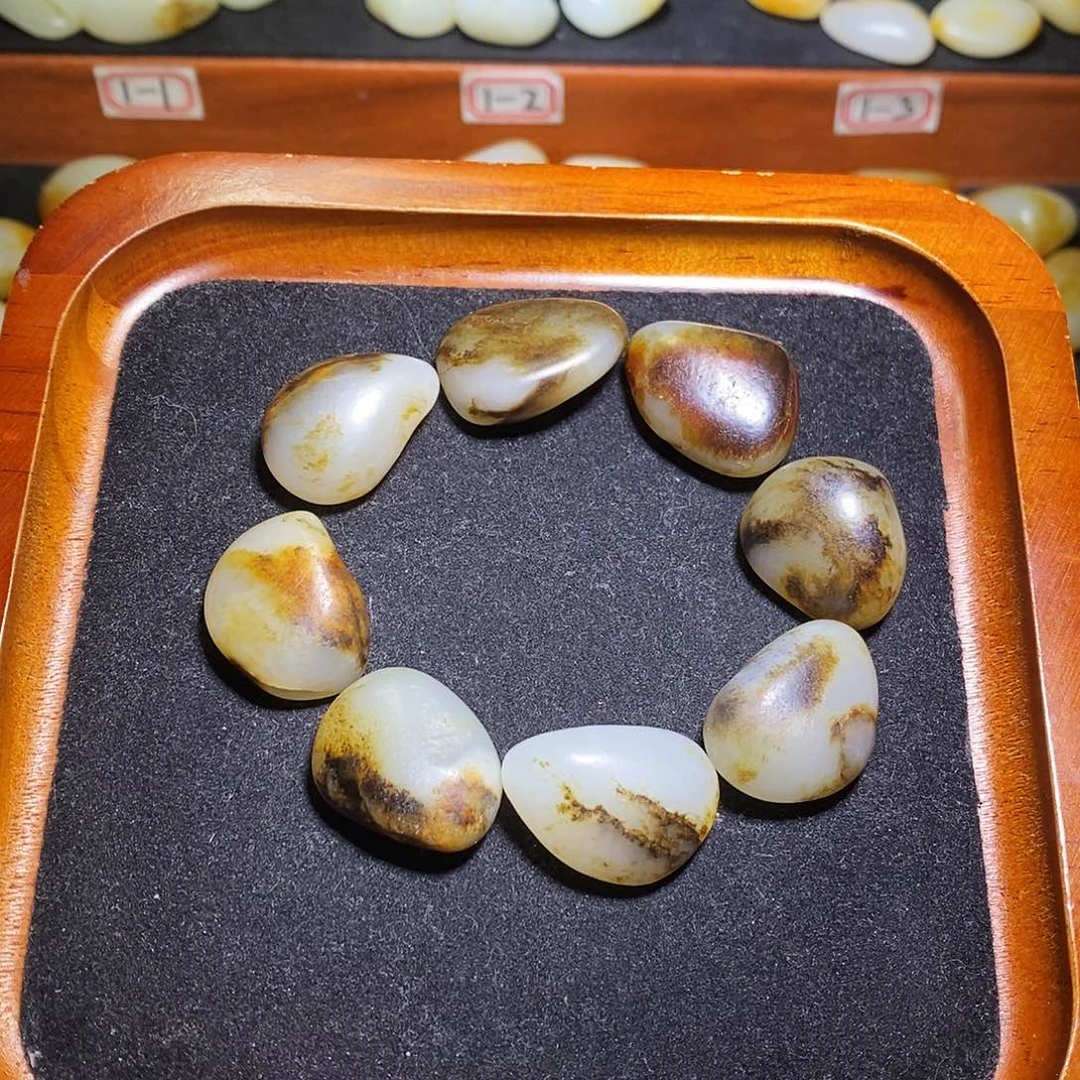 和田玉未镶嵌手链