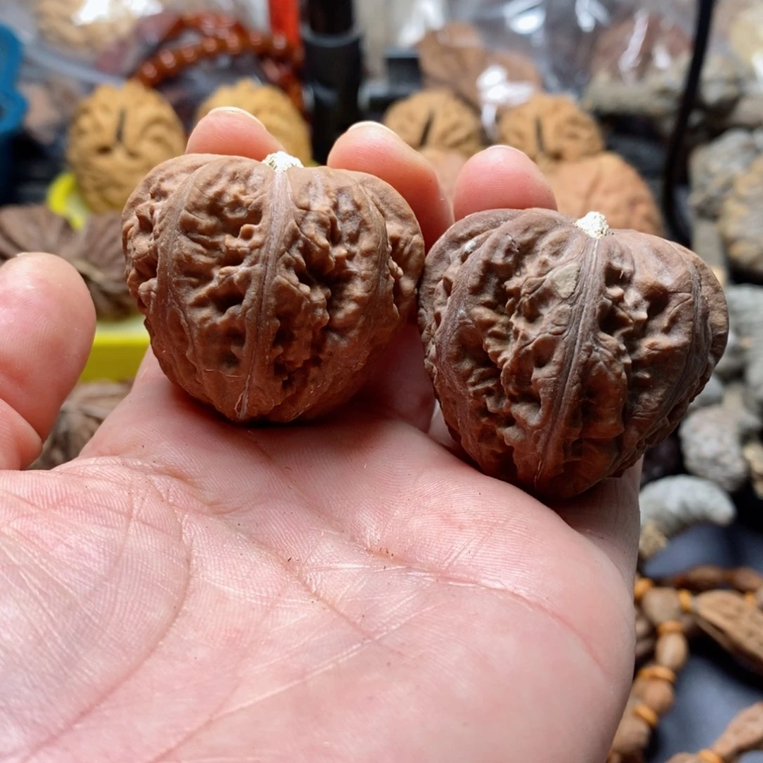 文玩核桃吊坠瑕疵23