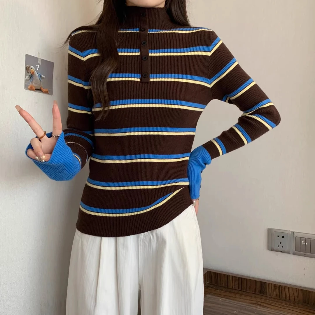 秋冬时尚撞色条纹圆领长袖针织衫女复古风拼色纽扣长袖打底衫毛衣