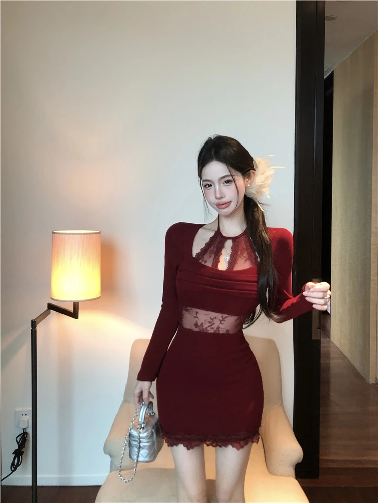 设计感纯欲风长袖修身连衣裙秋冬蕾丝拼接收腰包臀短裙打底裙女装