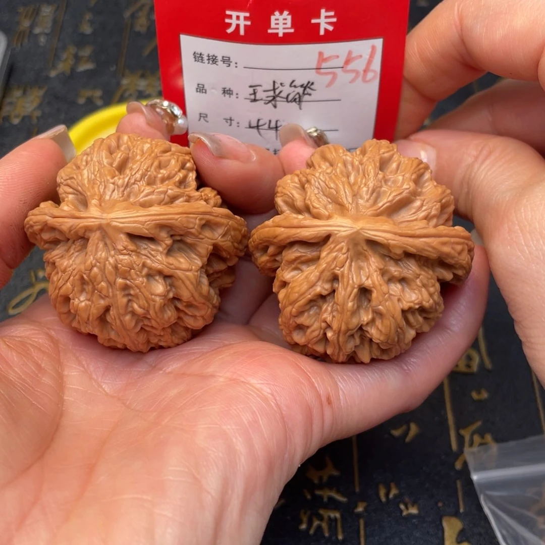 桃核吊坠文玩的好