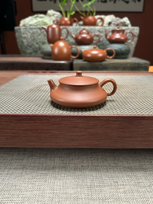 【闪购商品】超薄胎 扁石瓢  容量110cc左右 原矿全手工朱泥手拉壶