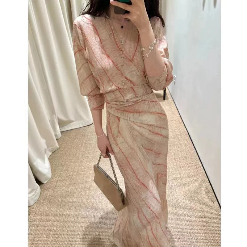 轻奢设计感中长袖法式温柔连衣裙