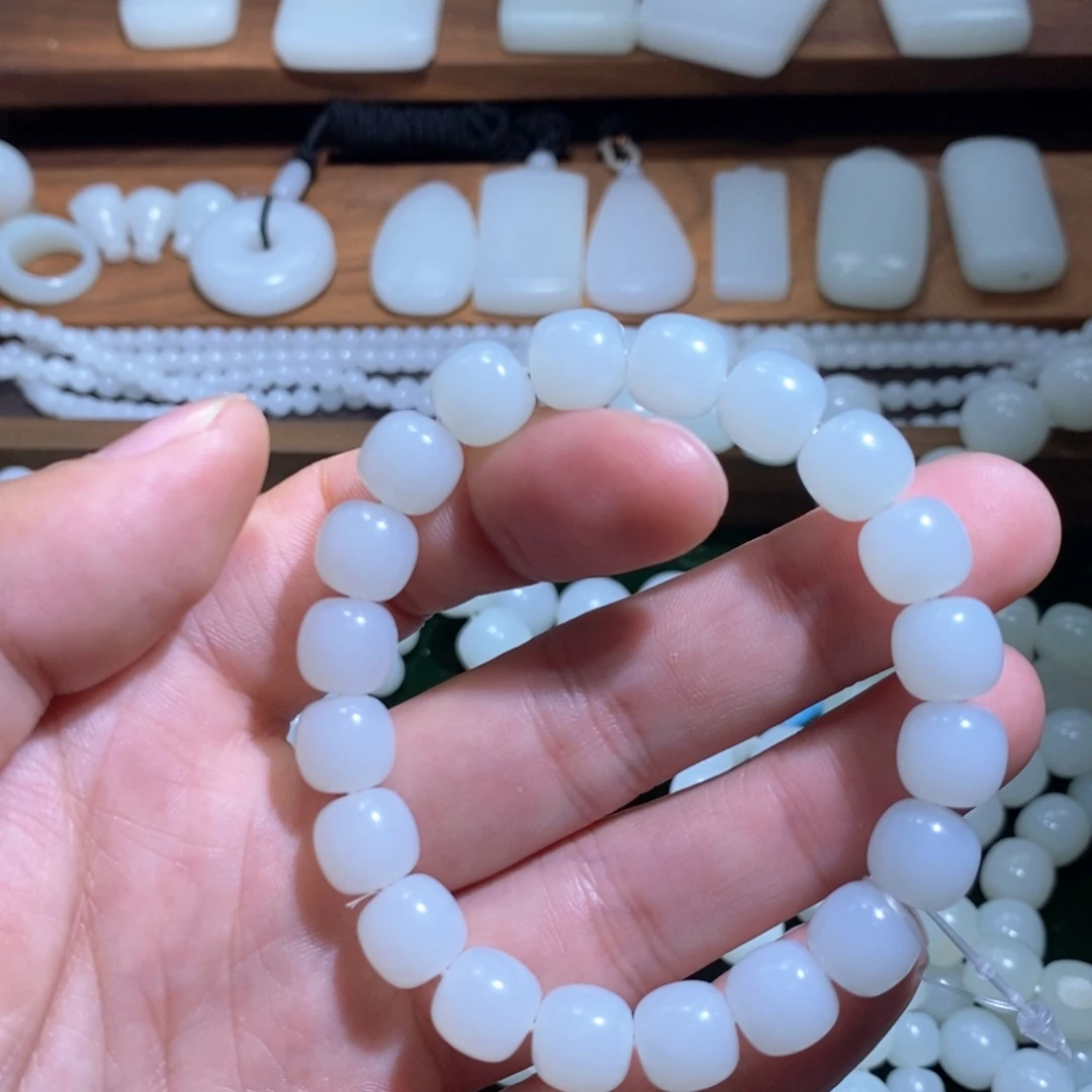 未镶嵌手链和田玉深*