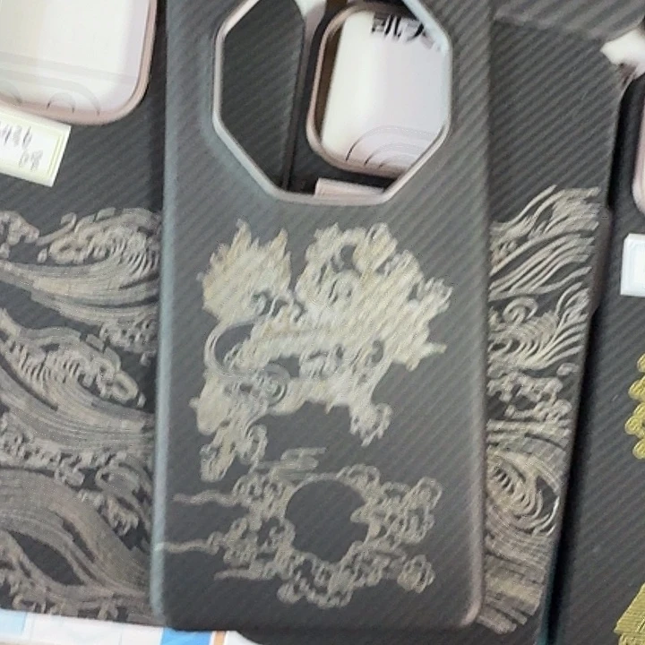 Mate60rs黑灰貔貅凯夫拉