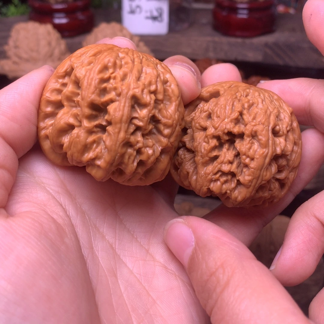 吊坠文玩核桃43粗筋