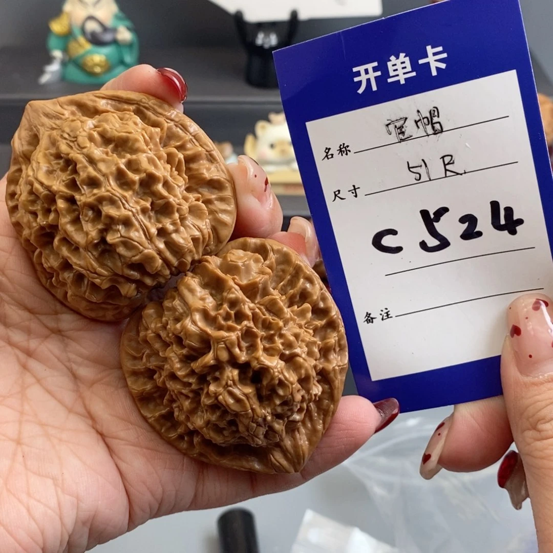 文玩核桃吊坠剑****哥官帽51