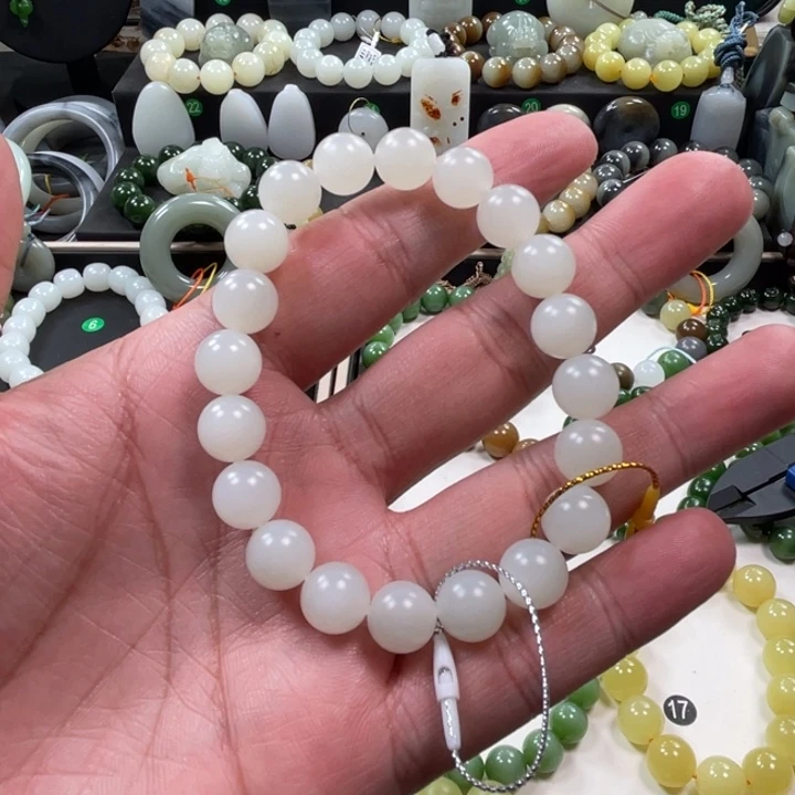 和田玉未镶嵌手串新疆于田卡10柔光