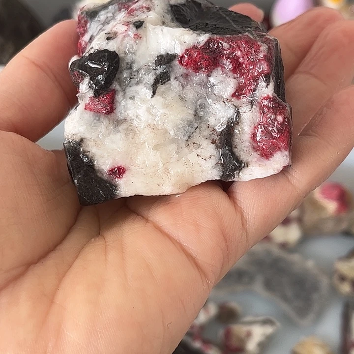 心***湾天然辰砂天然朱砂原石毛料