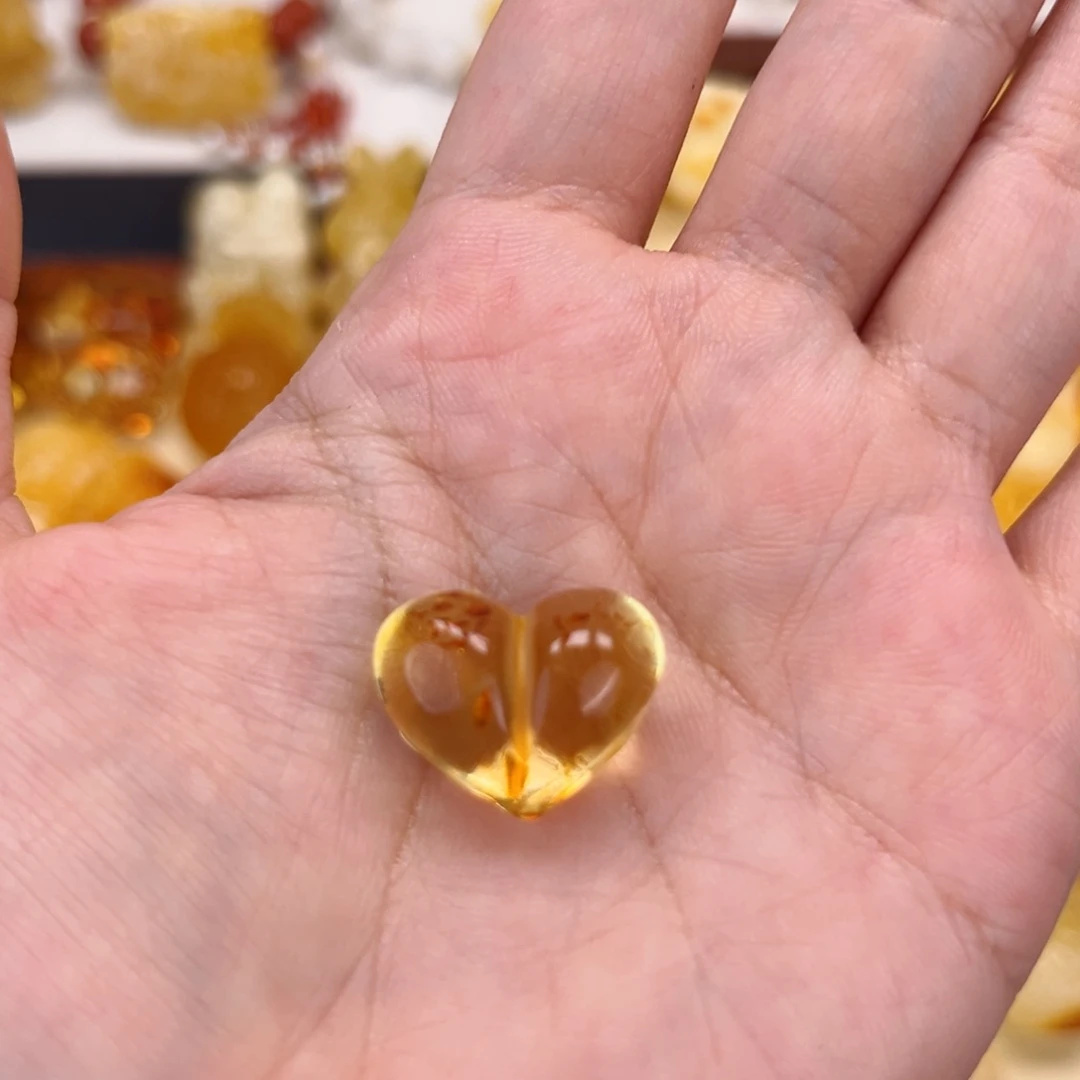 未镶嵌定制琥珀二*屁桃