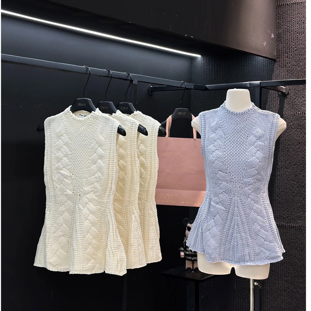 甜美温柔气质针织收腰a字裙摆无袖背心收腰女2025春季减龄上衣