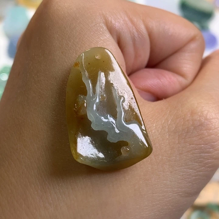 未镶嵌定制翡翠梅花牌
