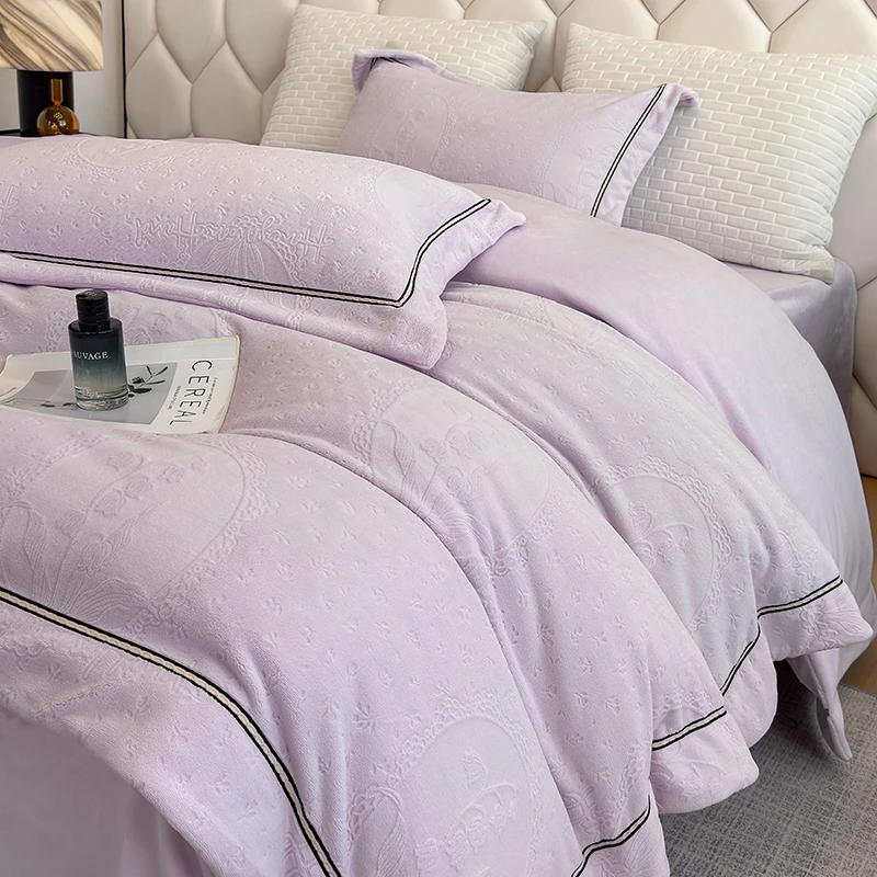 冬季轻奢加厚牛奶绒四件套高克重双面绒保暖雕花简约床单被套保暖