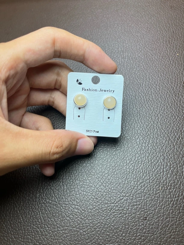 和田玉藕粉925银镶耳钉