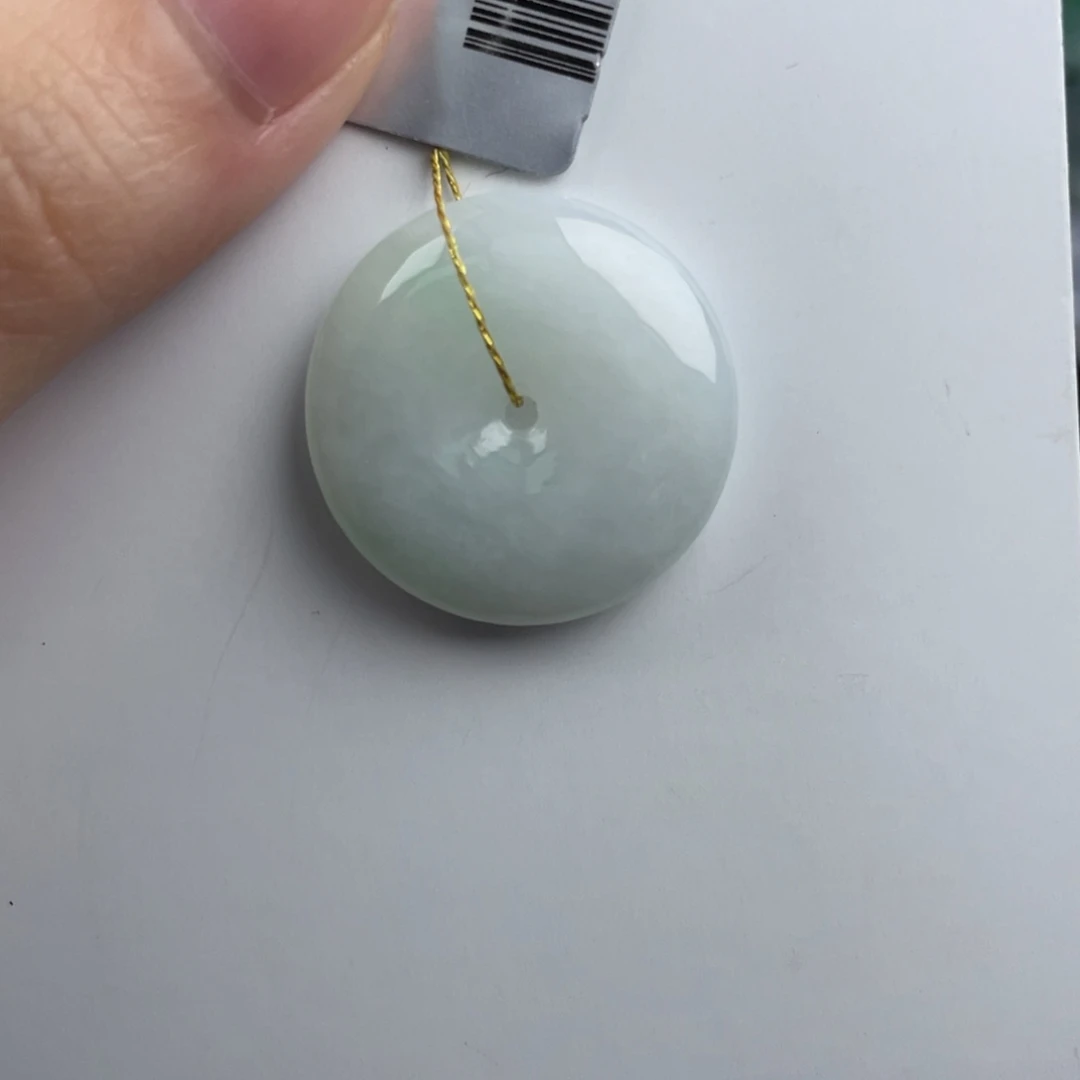 颈饰未镶嵌翡翠平安扣