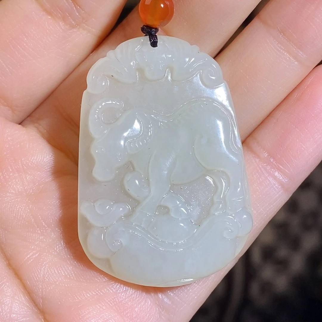 颈饰未镶嵌和田玉