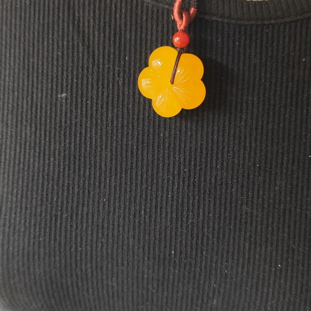 蜜蜡吊坠(赠链)未镶嵌