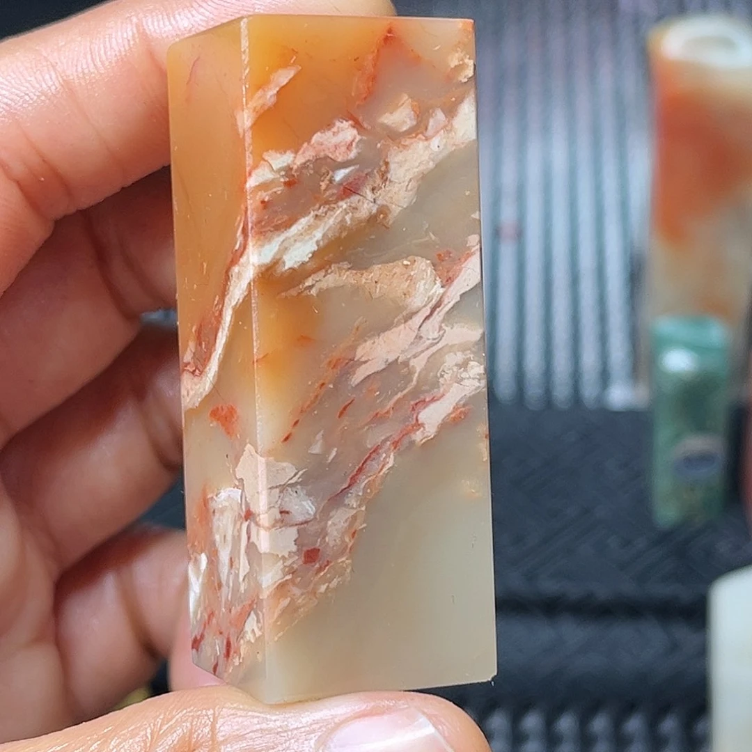 寿山石印石这种现象很明显了呢