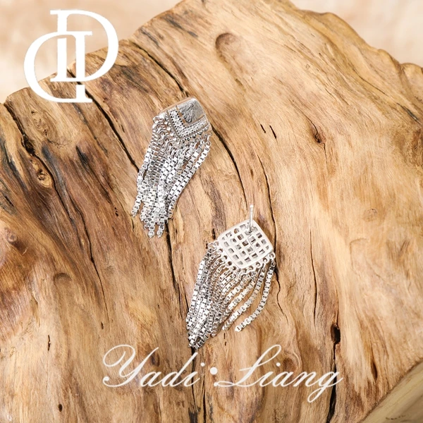 925银耳饰 梁雅帝新品【三角水母流苏】时尚气质设计款百搭纯银耳饰