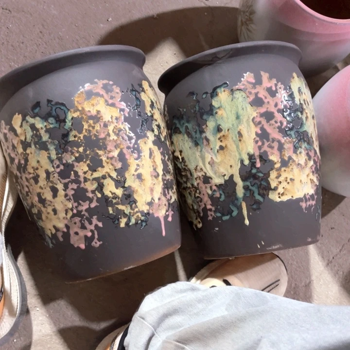紫砂花盆口径20高度25两只小瑕疵
