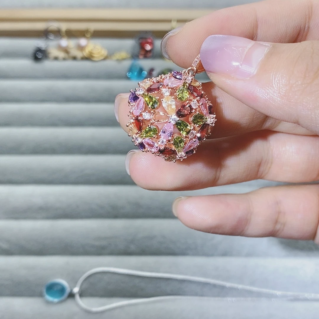 【闪购商品】银S925镶嵌耳饰托帕石