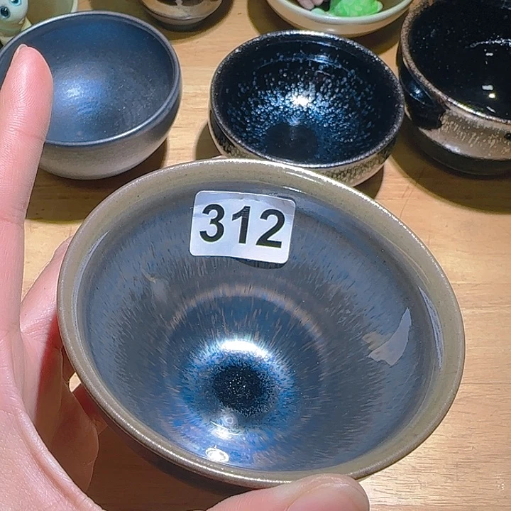 玩****师312 哈哈哈哈哈哈哈哈