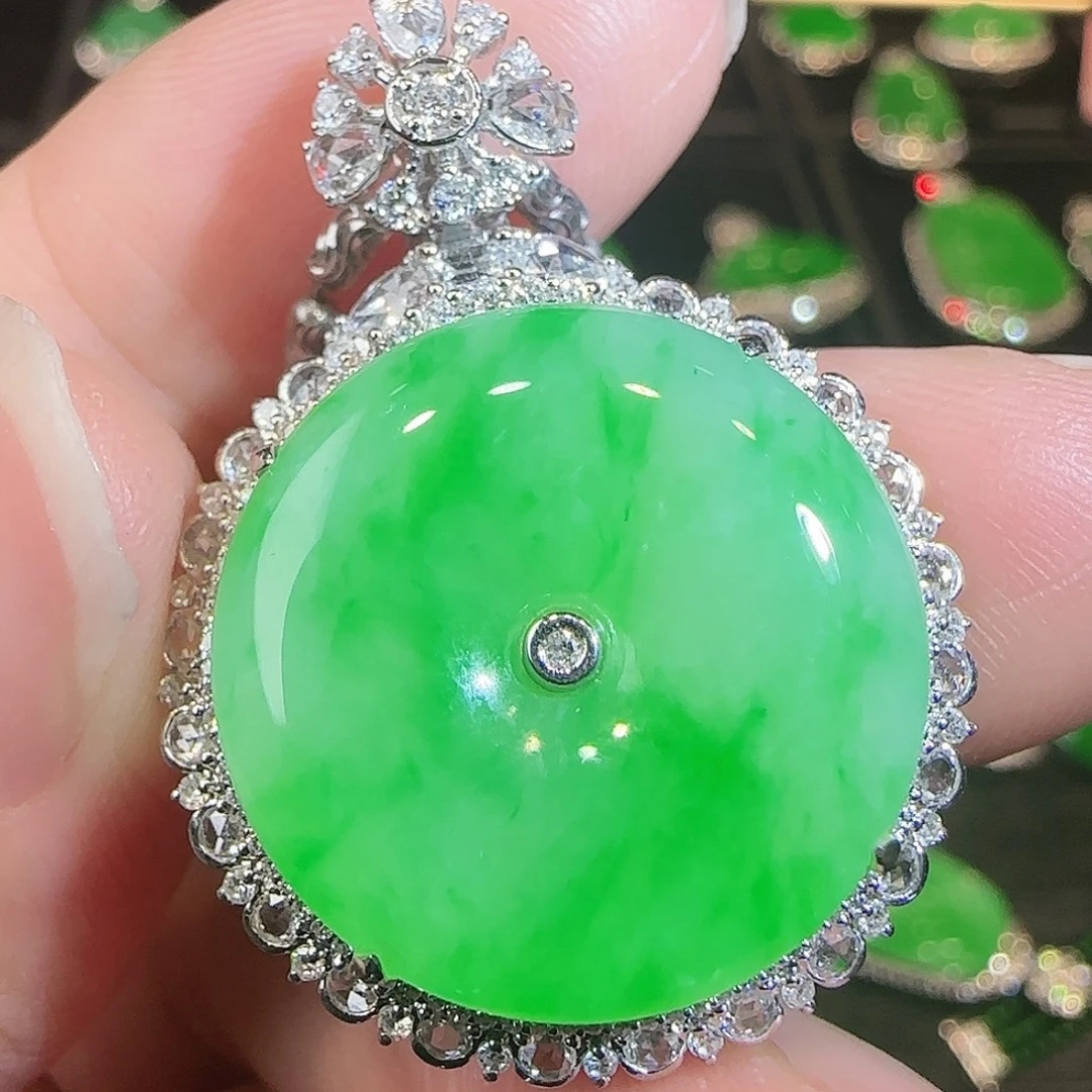 翡翠18K金镶嵌吊坠(不含链)