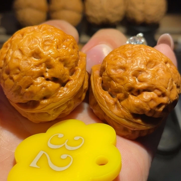 扎***！玉兔金蟾核桃尺寸36