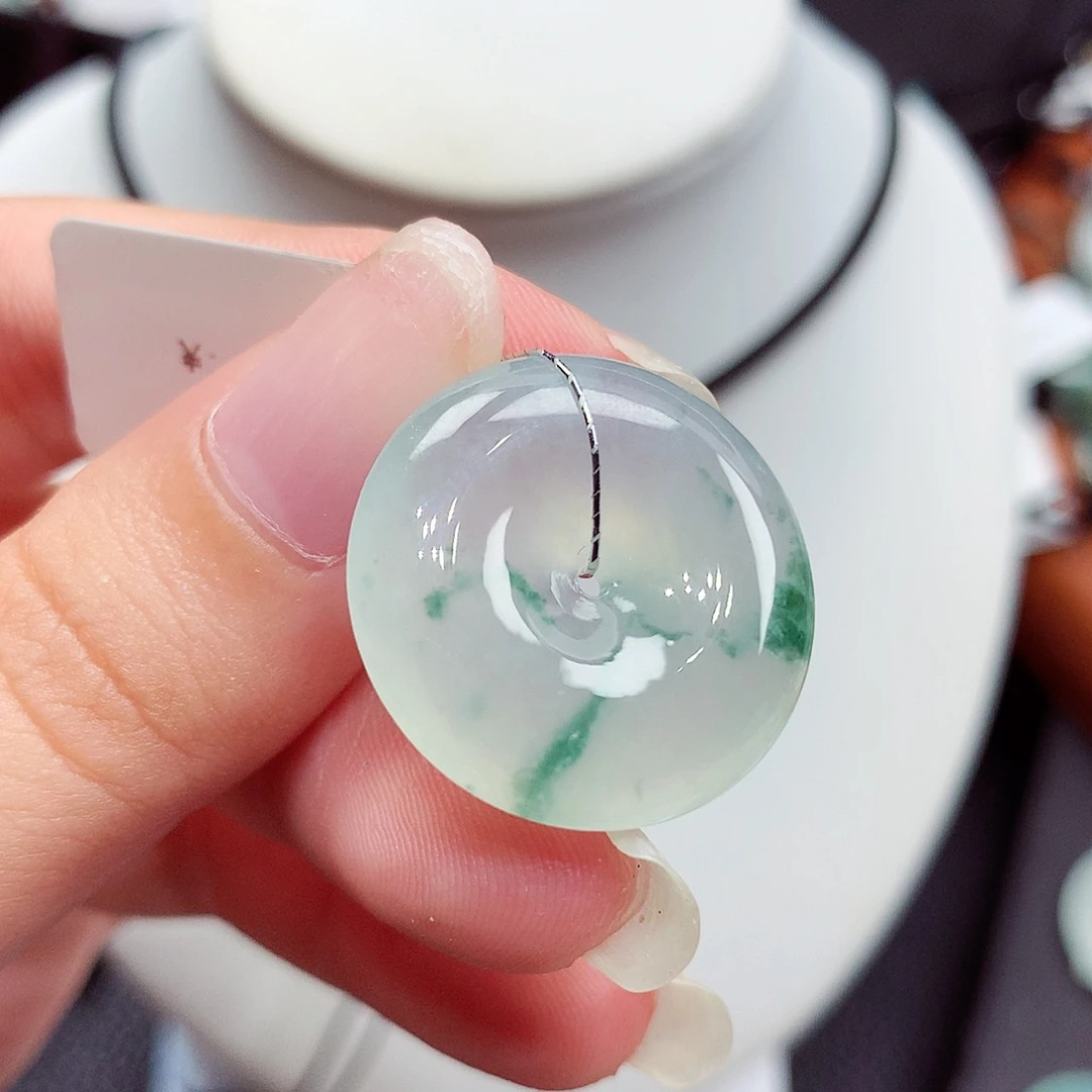 翡翠未镶嵌颈饰翡翠101，22.8/6