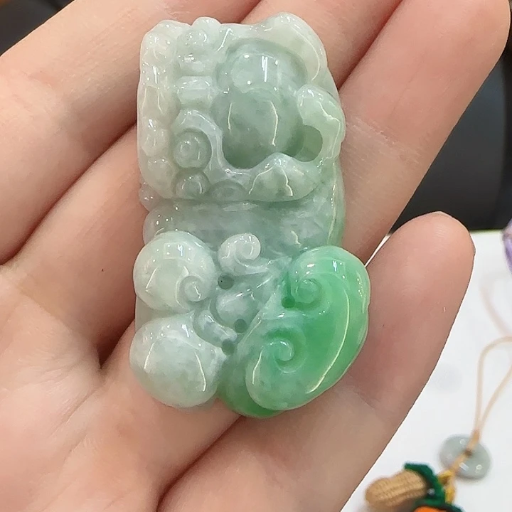 翡翠未镶嵌颈饰翡翠貔貅挂件