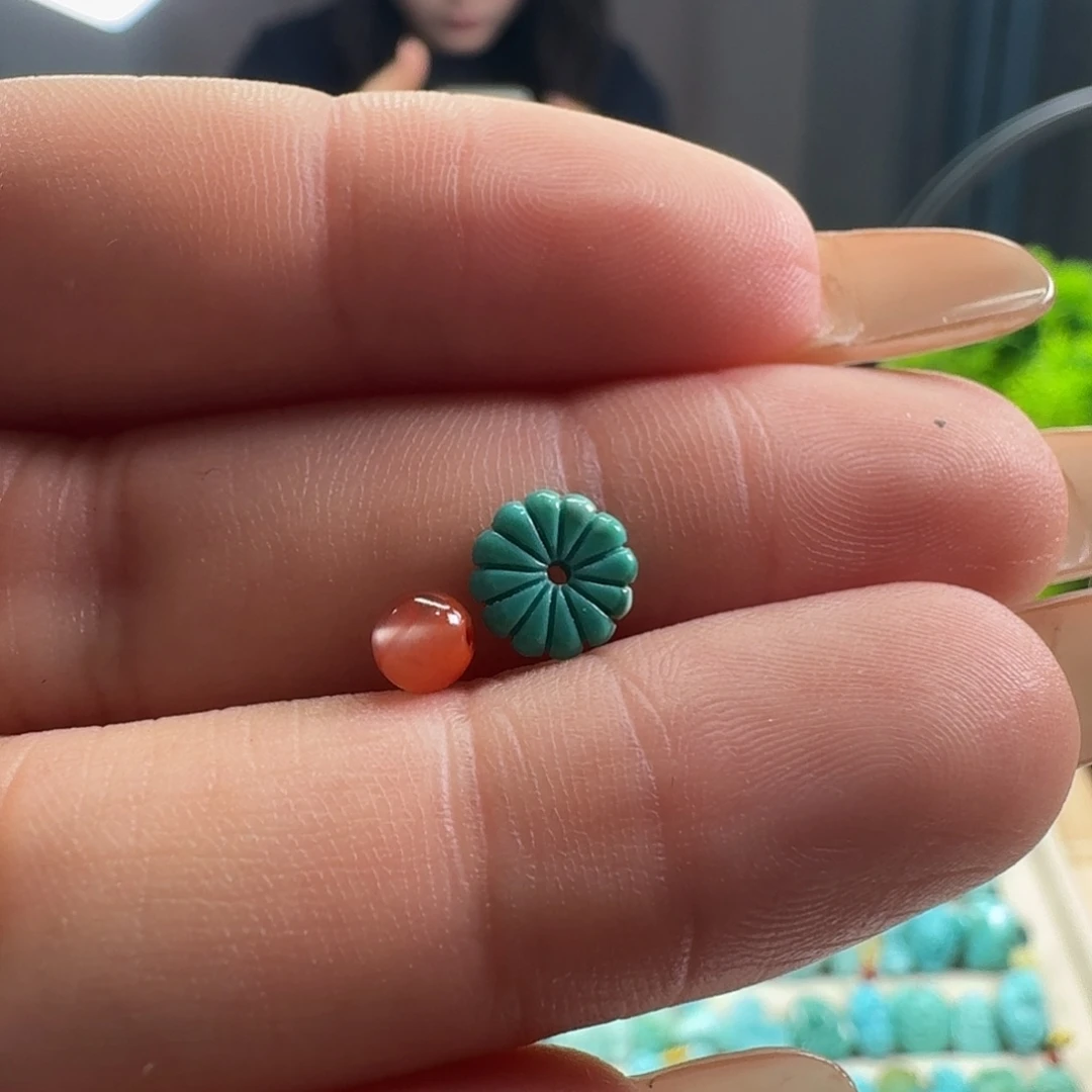 南红玛瑙未镶嵌颈饰