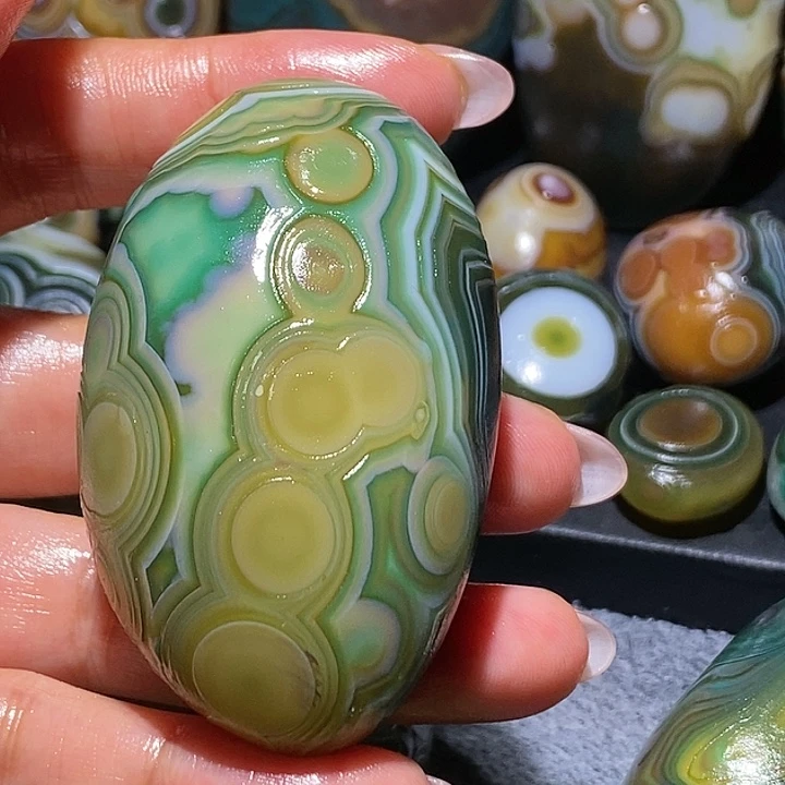 玛瑙/玉髓未镶嵌珠宝奇石39