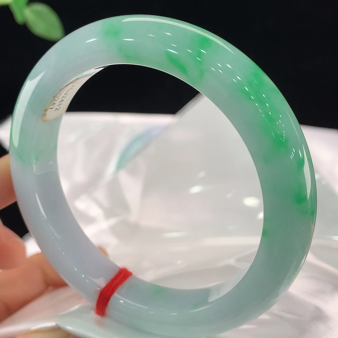 翡翠未镶嵌手镯0247