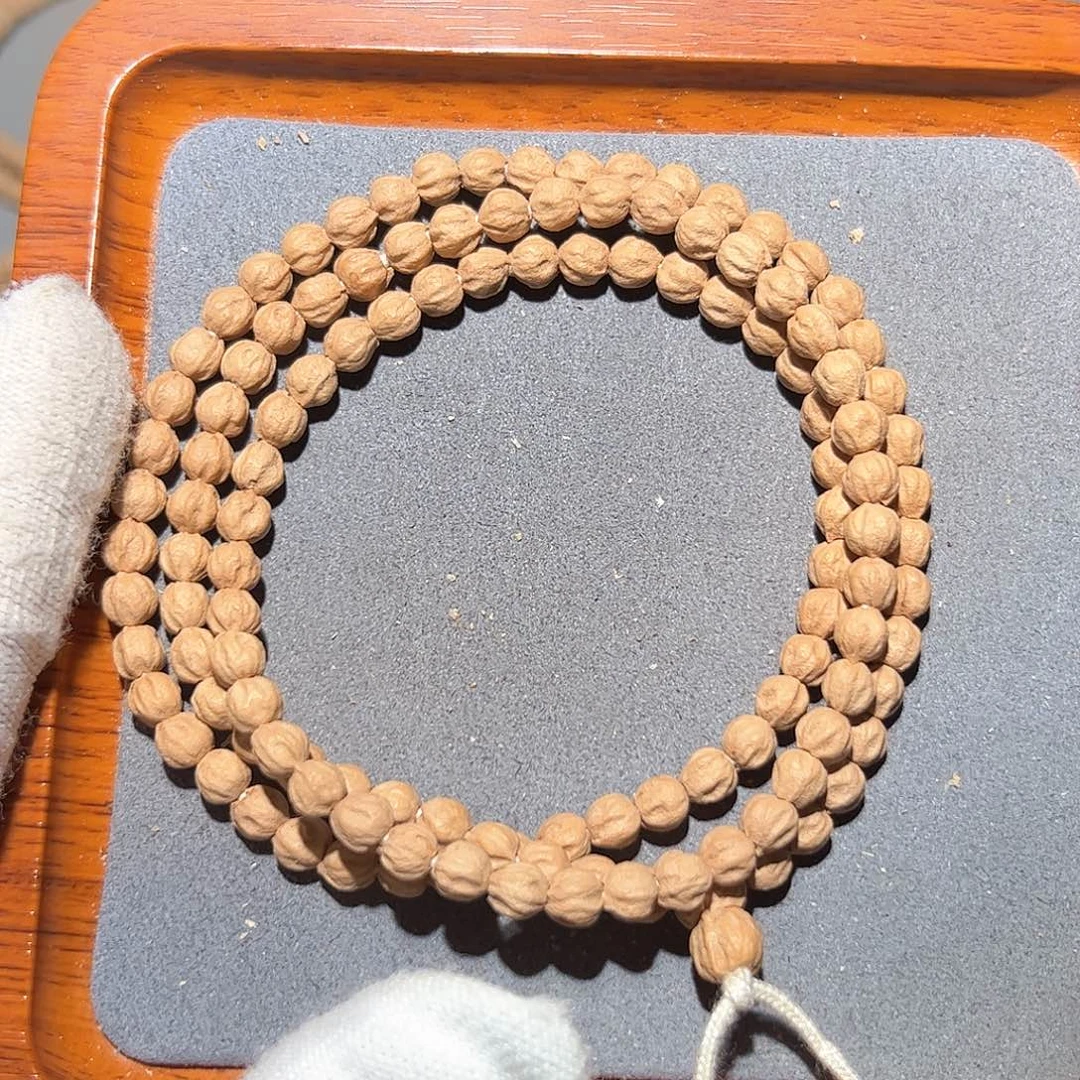 柏香籽/百香籽吊坠?**?原桩莲花6+