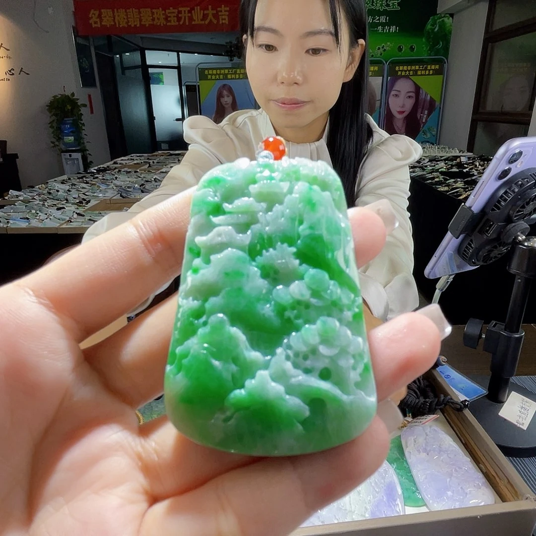 颈饰未镶嵌翡翠一
