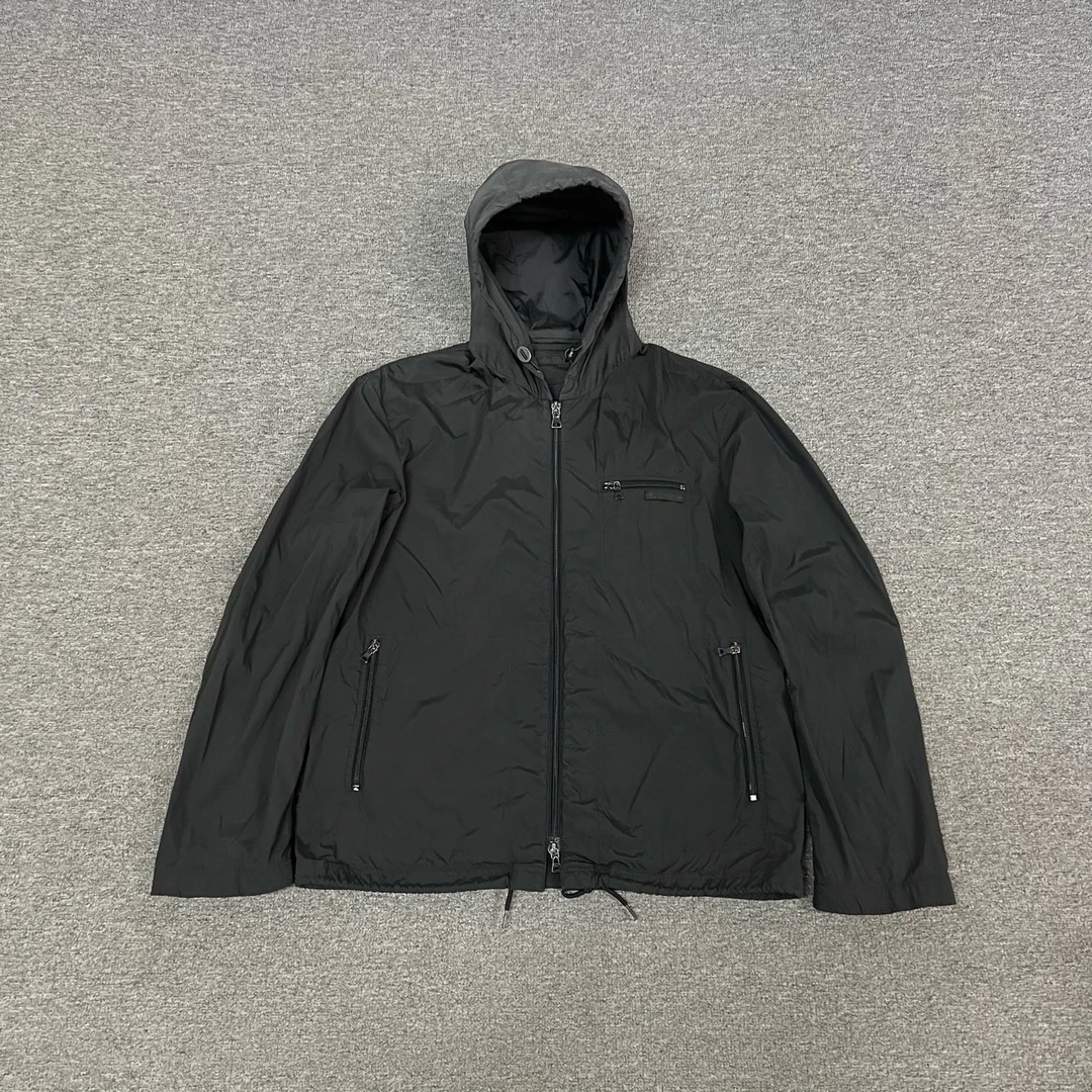 99新 Prada/普拉达 Prada 黑色冲锋衣