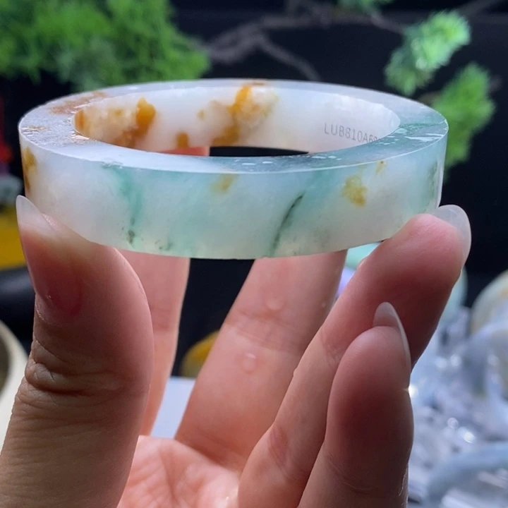 未镶嵌翡翠手镯定制翡翠
