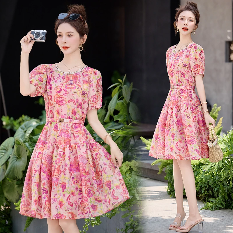 时尚气质减龄碎花连衣裙女2025夏季新款设计感收腰显瘦中长款裙子