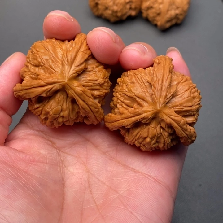 文玩核桃吊坠君*来核桃