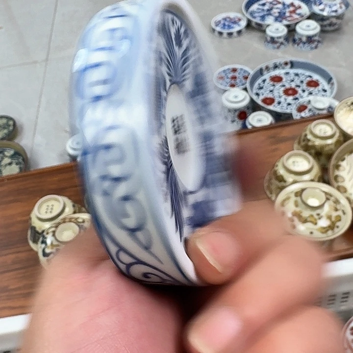 瓷片青花鱼藻盖置景德镇