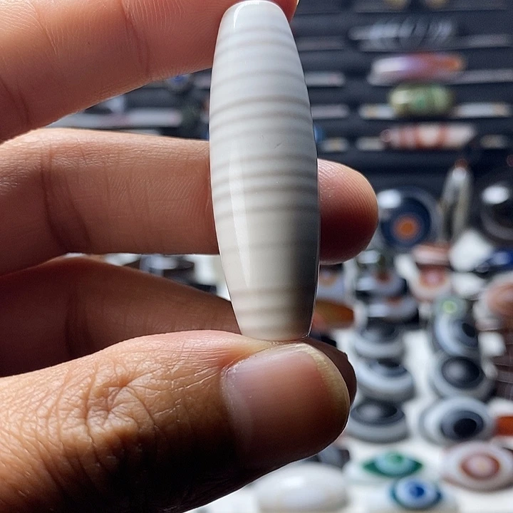 未镶嵌颈饰玛瑙/玉髓年**娃