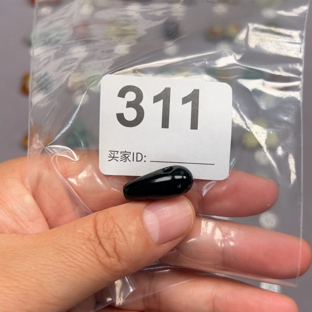 未镶嵌蛇纹石玉颈饰想****醒