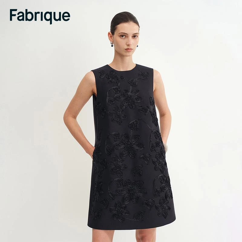 Fabrique Zhen 春夏新款午夜蓝桑蚕丝绵羊毛盘带绣千金时尚连衣裙