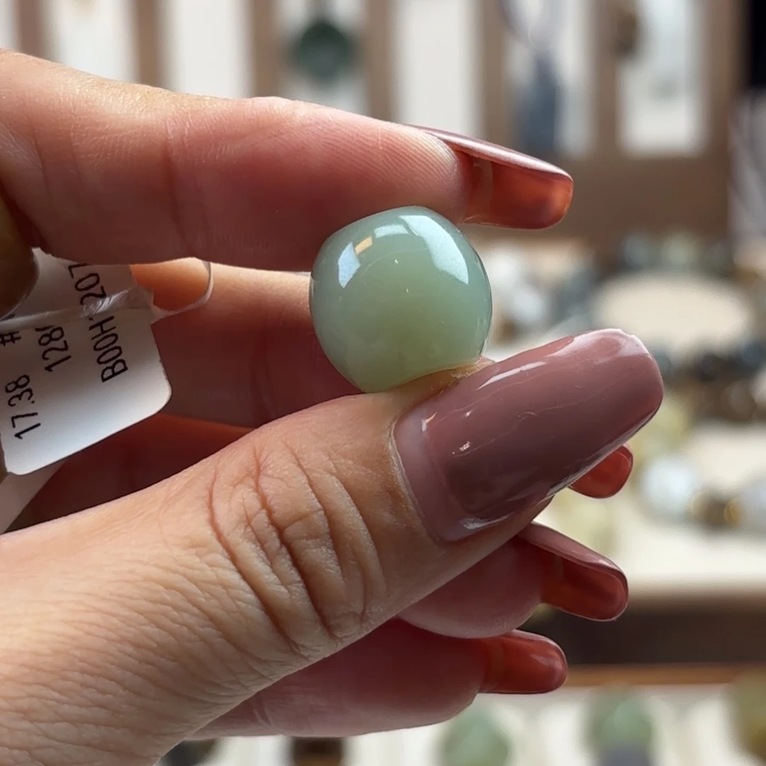 和田玉未镶嵌手串