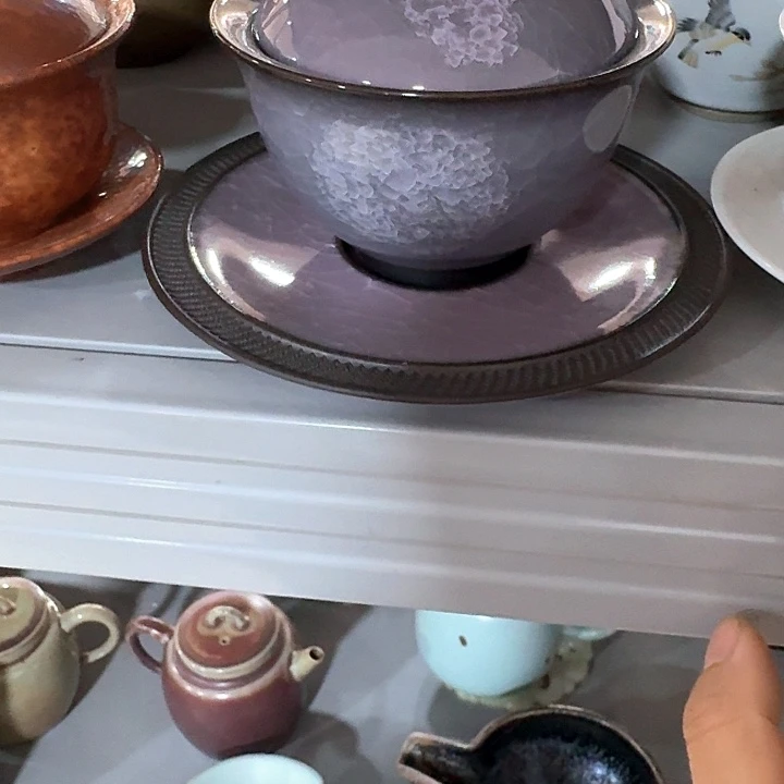 主人杯一个，瓷。。品茗瓷
