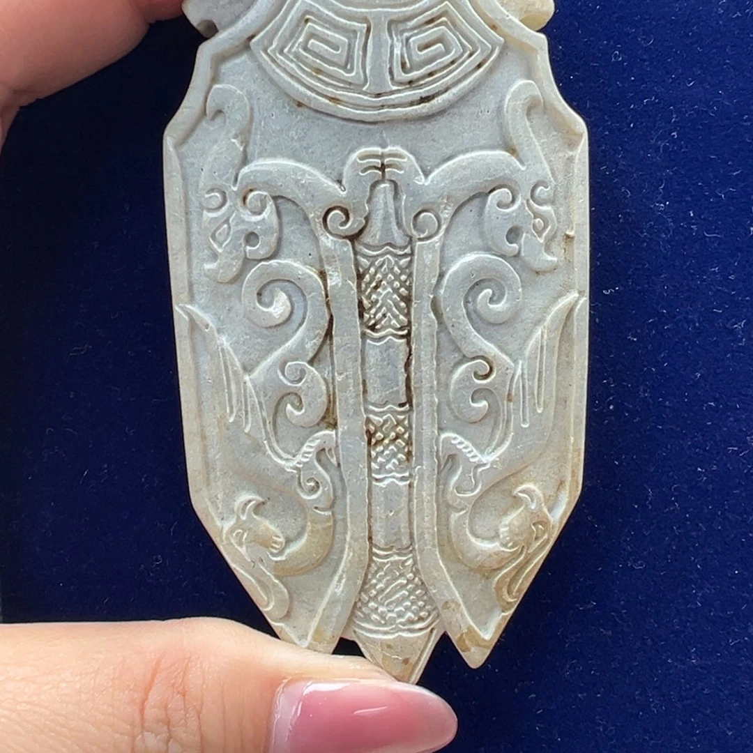 石英质玉未镶嵌颈饰