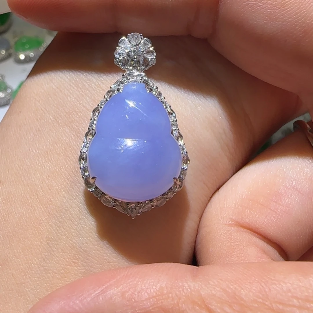 【闪购商品】翡翠18K金镶嵌颈饰卡****点天然