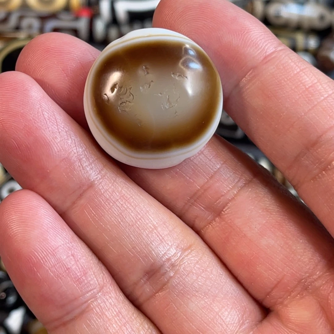 颈饰玻璃啊啊啊啊